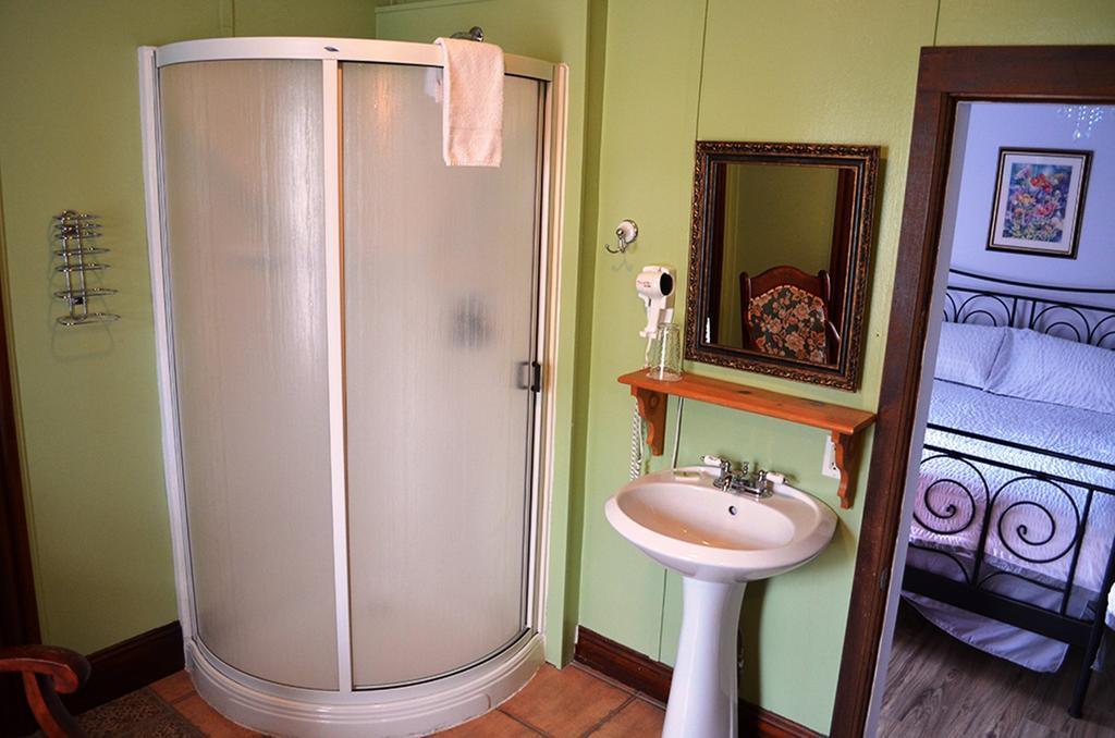 Auberge William Wakeham Gaspé Habitación foto