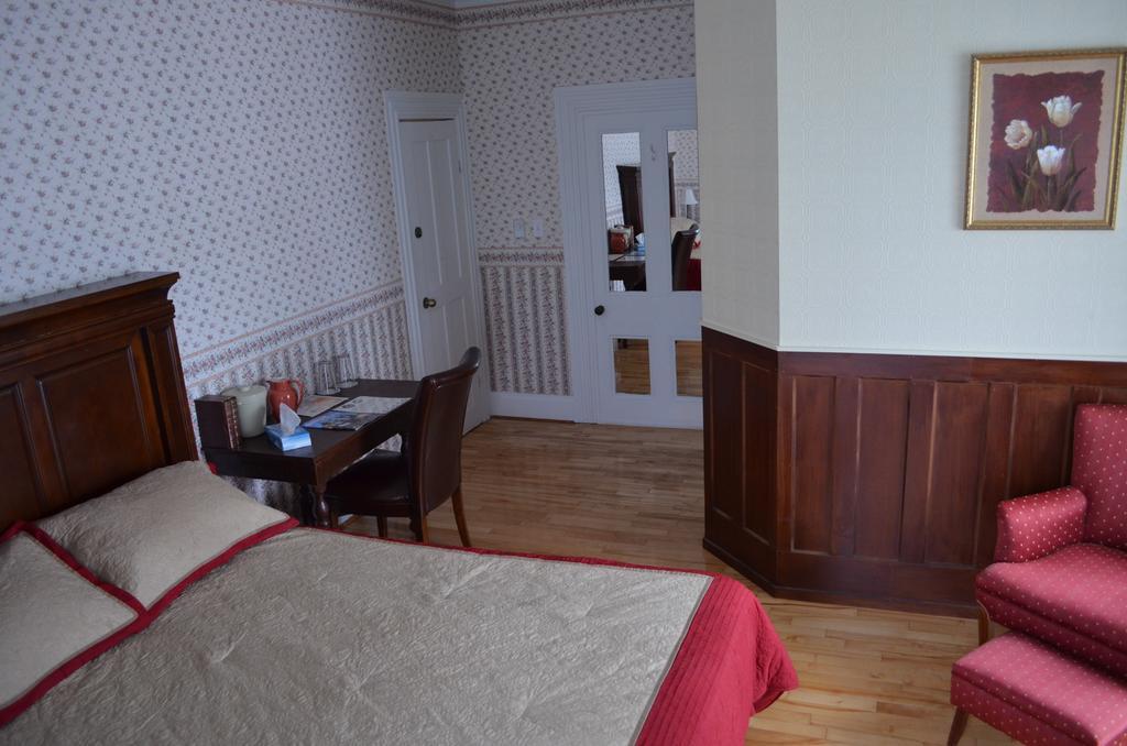 Auberge William Wakeham Gaspé Habitación foto